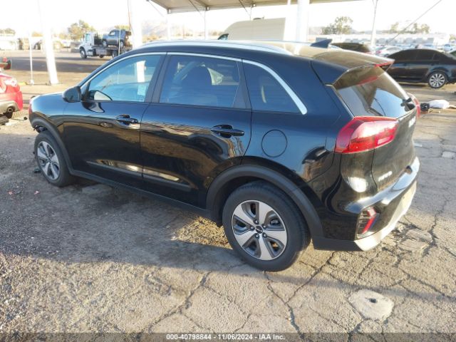 KNDCB3LC6N5532488 KIA NIRO LX