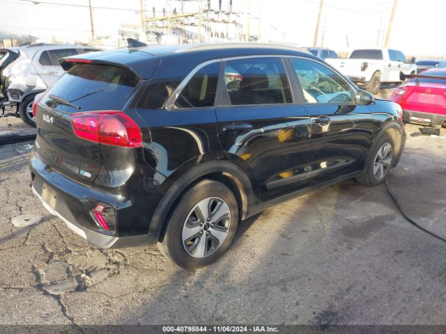 KNDCB3LC6N5532488 KIA NIRO LX