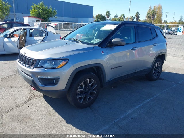 3C4NJDDB6KT668848 Jeep Compass Trailhawk 4x4