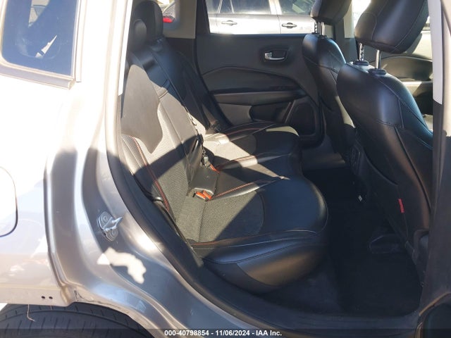 3C4NJDDB6KT668848 Jeep Compass Trailhawk 4x4