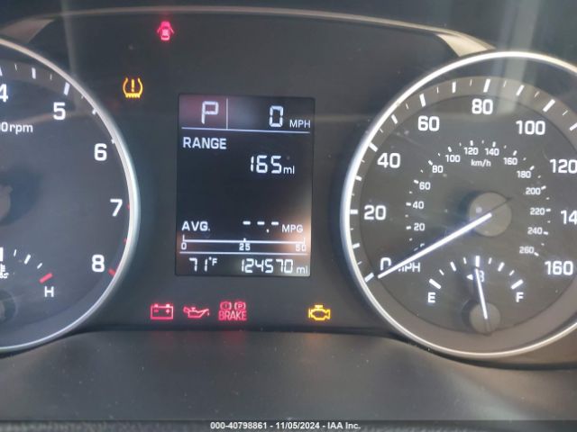 5NPD84LF3HH061035 Hyundai ELANTRA SE