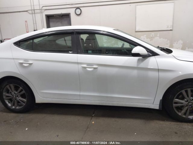 5NPD84LF0JH323938 Hyundai ELANTRA SEL