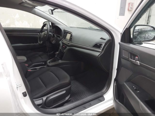 5NPD84LF0JH323938 Hyundai ELANTRA SEL