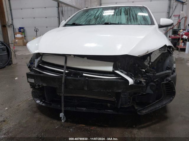 5NPD84LF0JH323938 Hyundai ELANTRA SEL