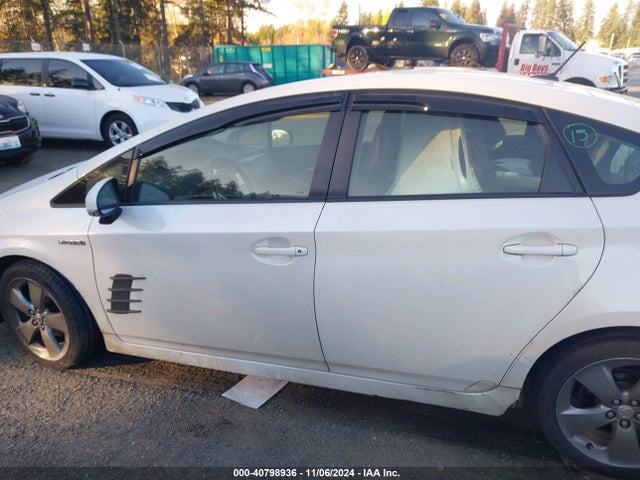 JTDKN3DU3F0414911 Toyota Prius Persona Series Special Edition