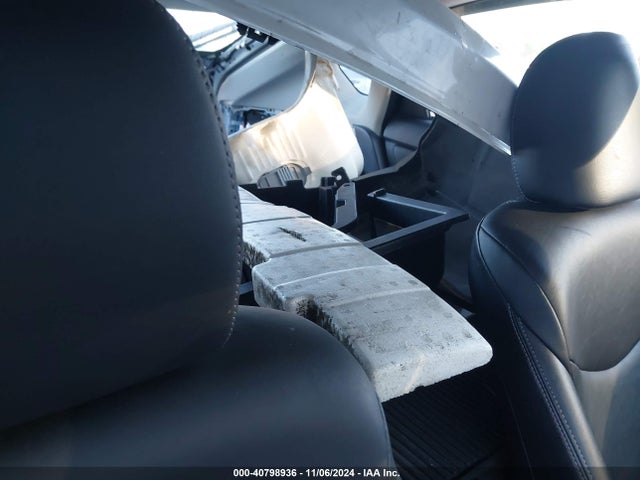 JTDKN3DU3F0414911 Toyota Prius Persona Series Special Edition