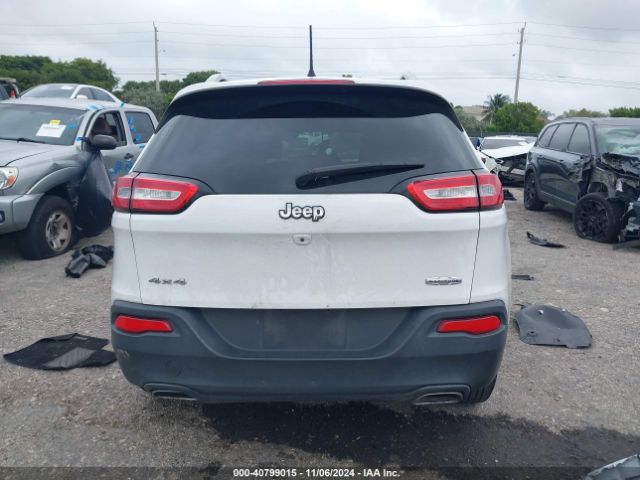 1C4PJMCS1HW544791 Jeep Cherokee Latitude 4x4
