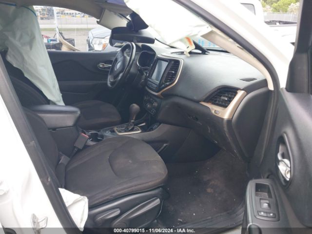 1C4PJMCS1HW544791 Jeep Cherokee Latitude 4x4