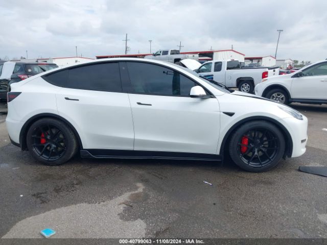 7SAYGDEF9NF394256 Tesla Model Y Performance Dual Motor All-wheel Drive