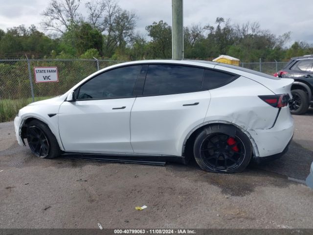 7SAYGDEF9NF394256 Tesla Model Y Performance Dual Motor All-wheel Drive
