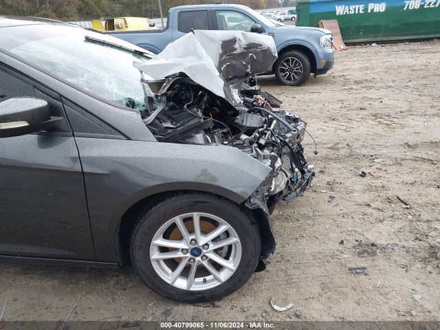 Ford FOCUS SE 2017 1FADP3K2XHL201692 Image 19