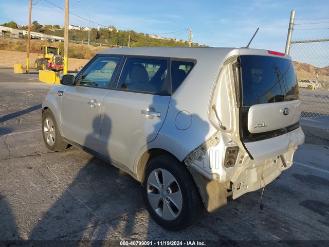 KIA Soul 2015 KNDJN2A22F7804494 Image 3