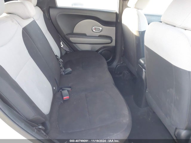 KIA Soul 2015 KNDJN2A22F7804494 Image 8