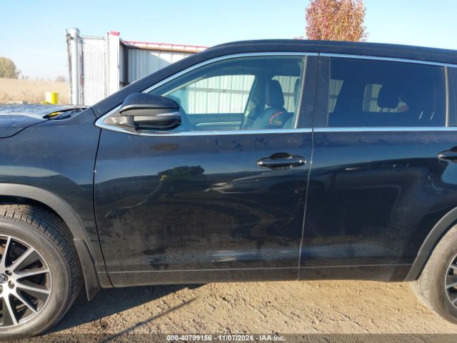 5TDJZRFH6JS541578 Toyota Highlander Se