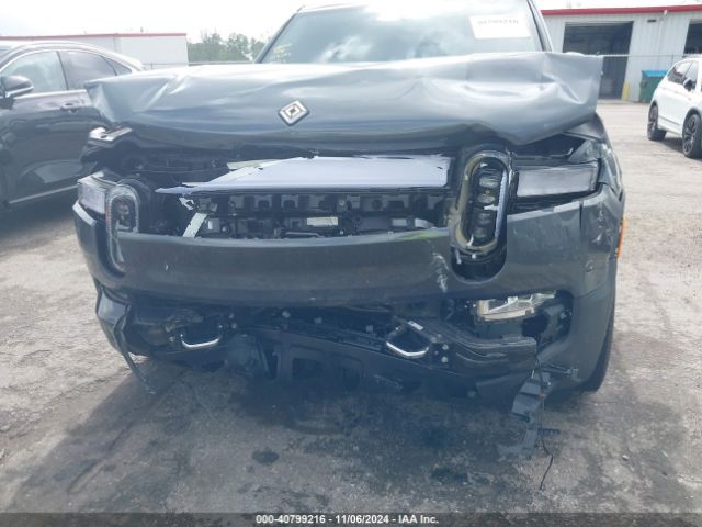 7PDSGABA4PN008558 Rivian R1s Adventure