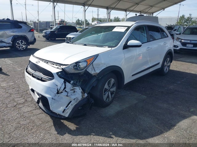 KNDCB3LCXK5284211 KIA NIRO LX