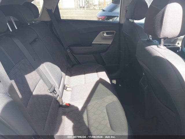 KNDCB3LCXK5284211 KIA NIRO LX