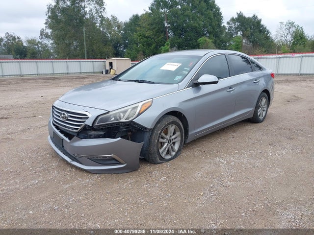 Hyundai SONATA SE 2015 5NPE24AF0FH002787 Image 2