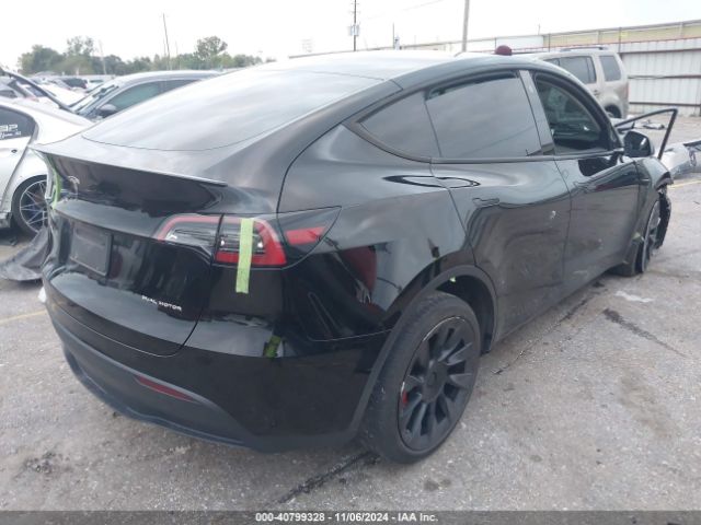 7SAYGDEE4PA078206 Tesla Model Y