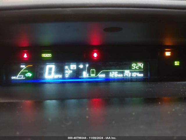 JTDZN3EU3E3353585 Toyota Prius V Three