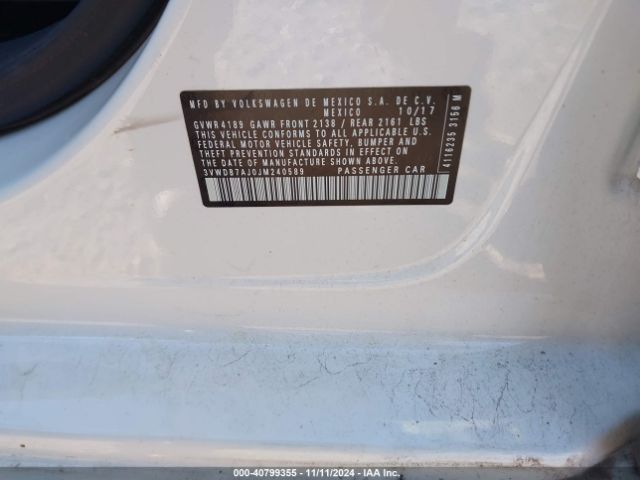 3VWDB7AJ0JM240589 Volkswagen Jetta 1.4t Se/1.4t Wolfsburg Edition