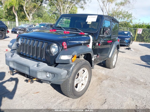 1C4GJXAG1JW139665 Jeep Wrangler Sport S 4x4
