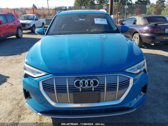 WA1LAAGE5KB005407 Audi E-tron Premium Plus