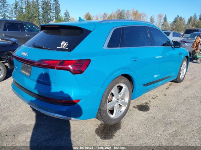 WA1LAAGE5KB005407 Audi E-tron Premium Plus