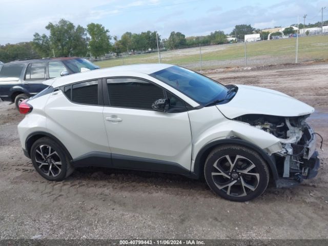 JTNKHMBX3J1010211 Toyota C-hr Xle Premium