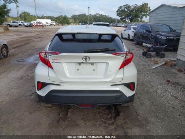 JTNKHMBX3J1010211 Toyota C-hr Xle Premium