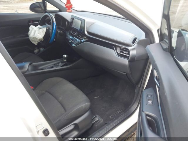 JTNKHMBX3J1010211 Toyota C-hr Xle Premium