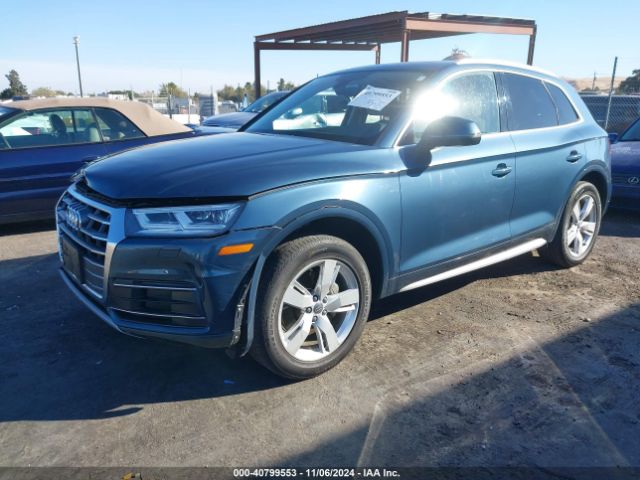 WA1BNAFY8J2212660 Audi Q5 2.0t Premium/2.0t Tech Premium