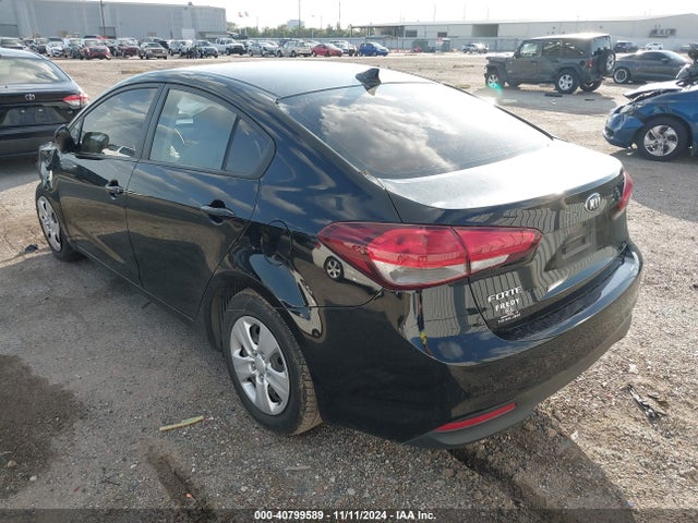 KIA FORTE LX 2017 3KPFK4A70HE066218 Image 3