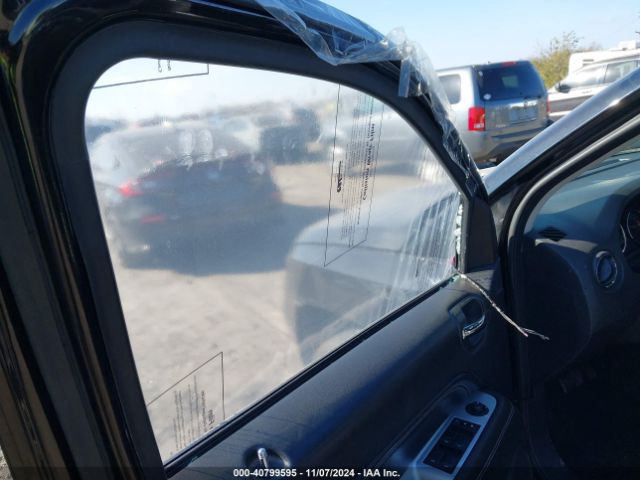 1C4NJDEB3FD249527 Jeep Compass Latitude