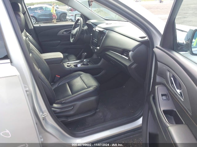 Chevrolet Traverse Ls 2019 1GNERFKW4KJ142033 Image 5