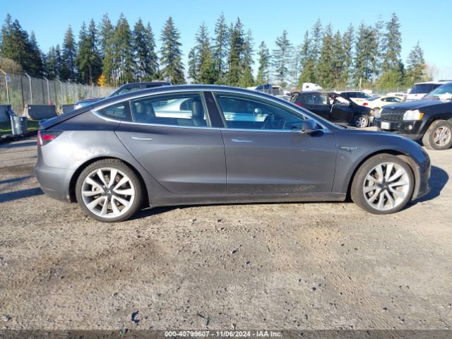 5YJ3E1EA4JF056774 Tesla Model 3 Long Range/mid Range