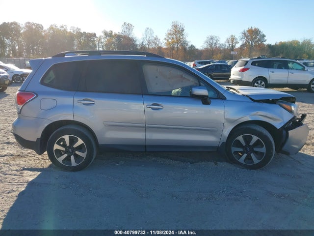 Subaru Forester 2.5i Premium 2018 JF2SJAEC9JH595174 Image 13