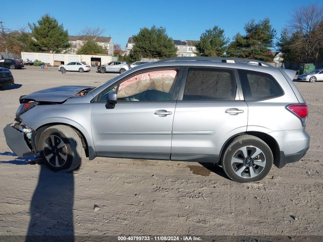 Subaru Forester 2.5i Premium 2018 JF2SJAEC9JH595174 Image 14