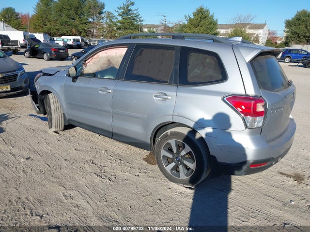 Subaru Forester 2.5i Premium 2018 JF2SJAEC9JH595174 Image 3