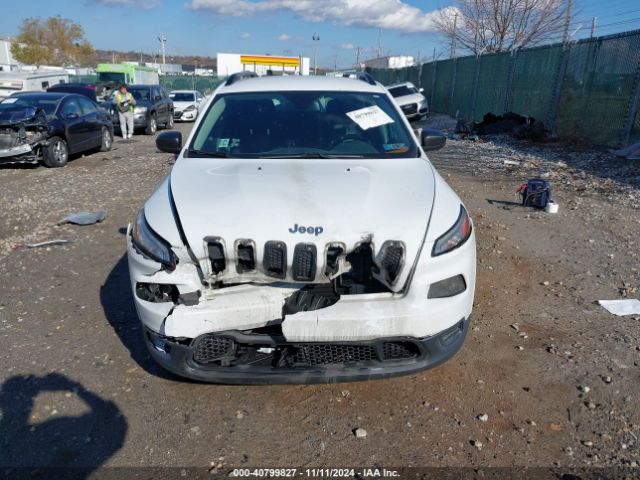 1C4PJMAB5GW112092 Jeep Cherokee Sport