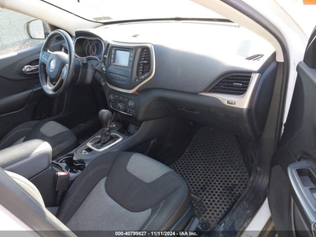 1C4PJMAB5GW112092 Jeep Cherokee Sport