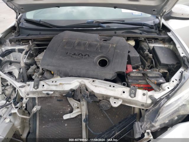 5YFBURHE1HP621136 Toyota COROLLA LE