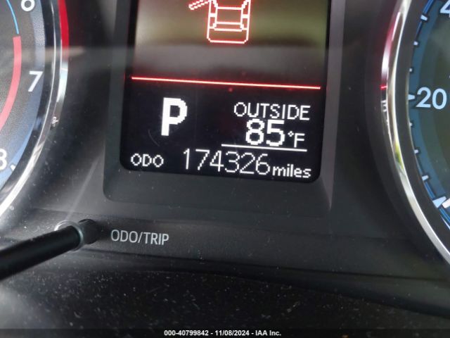 5YFBURHE1HP621136 Toyota COROLLA LE