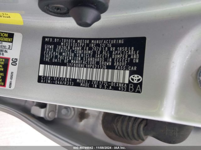 5YFBURHE1HP621136 Toyota COROLLA LE