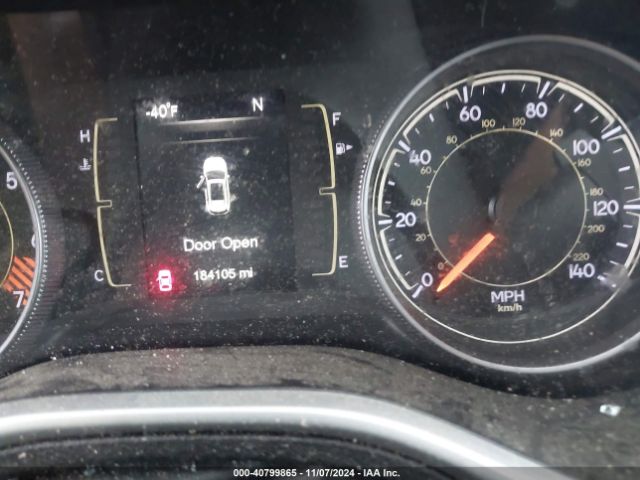 1C4PJLAB5FW589727 Jeep Cherokee Sport