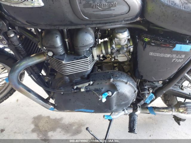 2013 TRIUMPH MOTORCYCLE BONNEVILLE SMT910K19DT565914 Photo 8