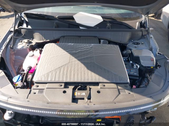 2024 HYUNDAI KONA ELECTRIC KM8HC3A65RU011818 Photo 9