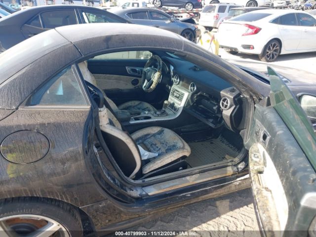 2014 MERCEDES-BENZ SLK 55 AMG WDDPK7FA2EF092501 Photo 4