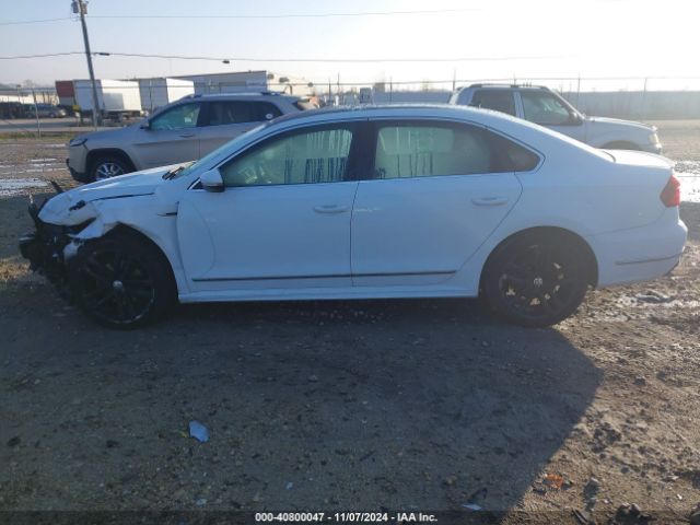1VWDT7A31HC076425 Volkswagen Passat 1.8t R-line