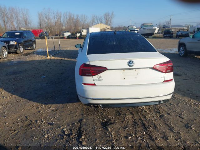 1VWDT7A31HC076425 Volkswagen Passat 1.8t R-line
